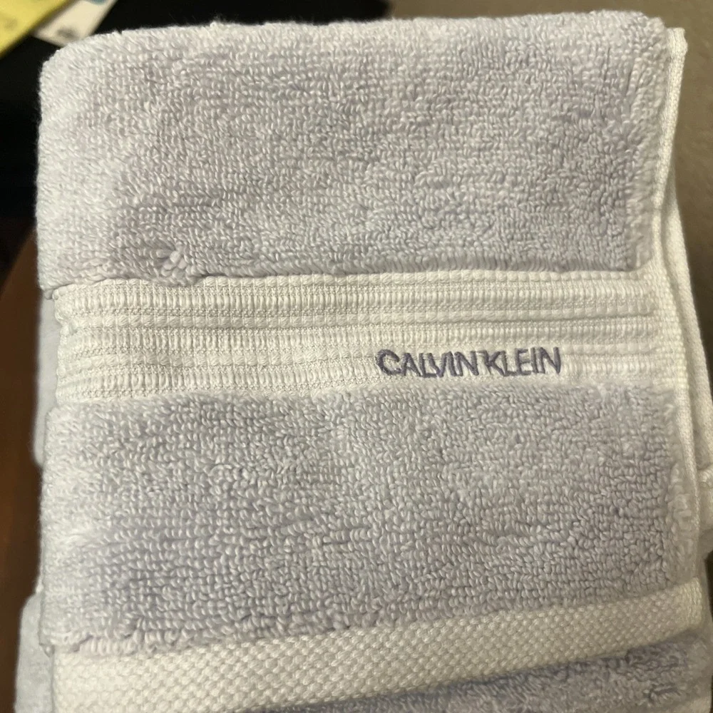 Calvin Klein Light Purple 6-piece Towel Set (2 Bath, 2 Hand, 2 Wash) Cotton